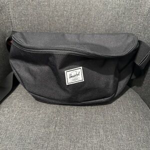 Herschel Supply Company Black Belt Bag Minimalist Design